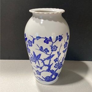 Vintage Anchor Hocking Vase Blue birds & Cherry blossoms